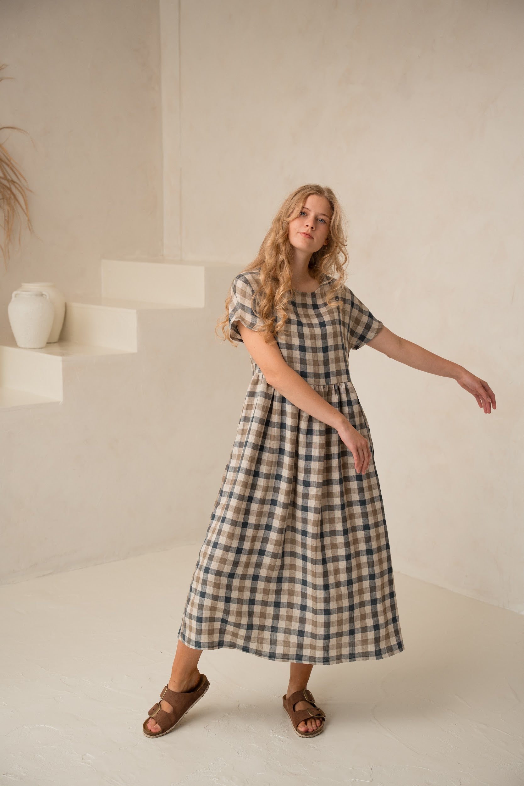 Linen dress Reina with pockets - Lina kleita Reina ar kabatām