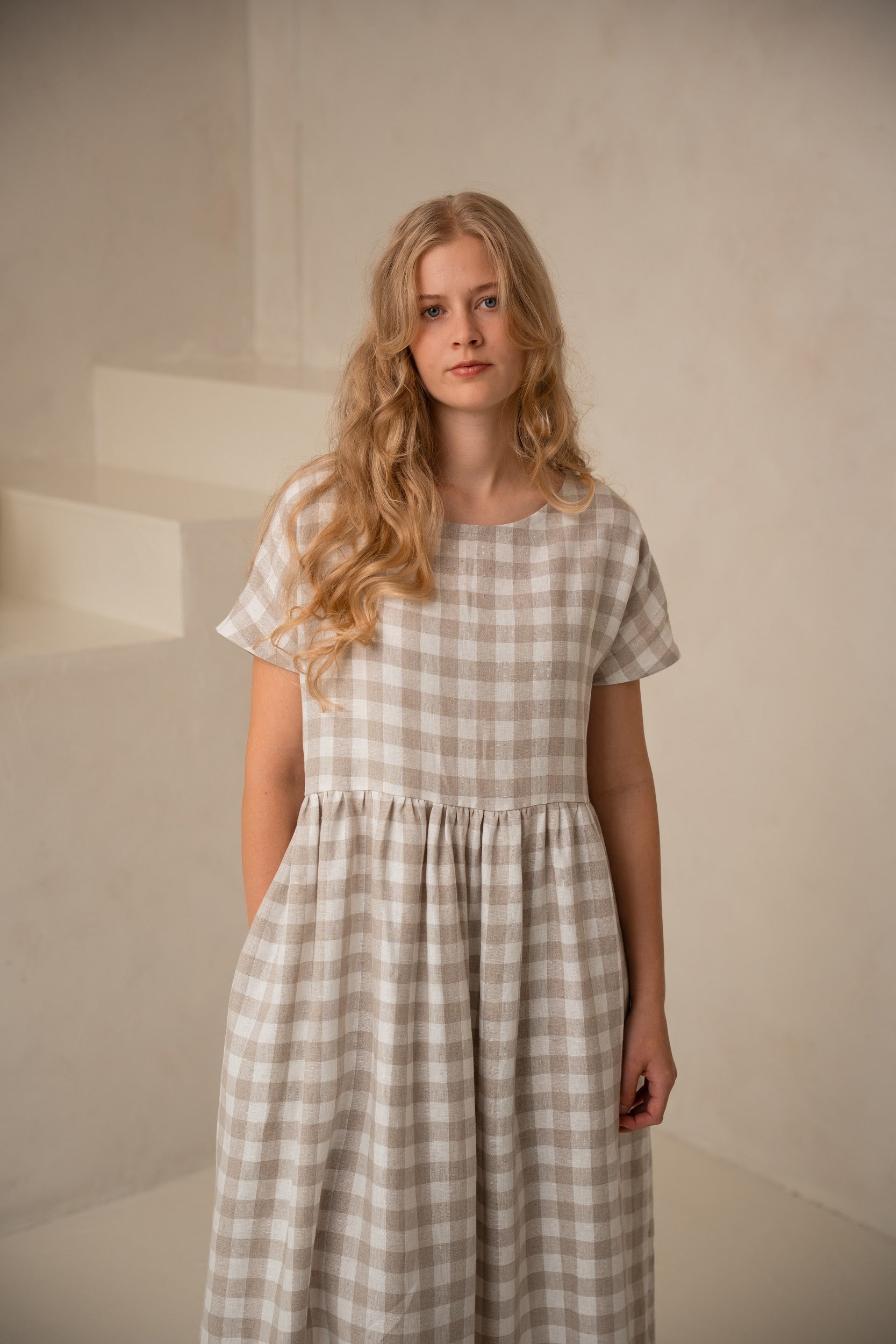 Lina kleita Reina ar kabtām - Oversized linen dress Reina with pockets