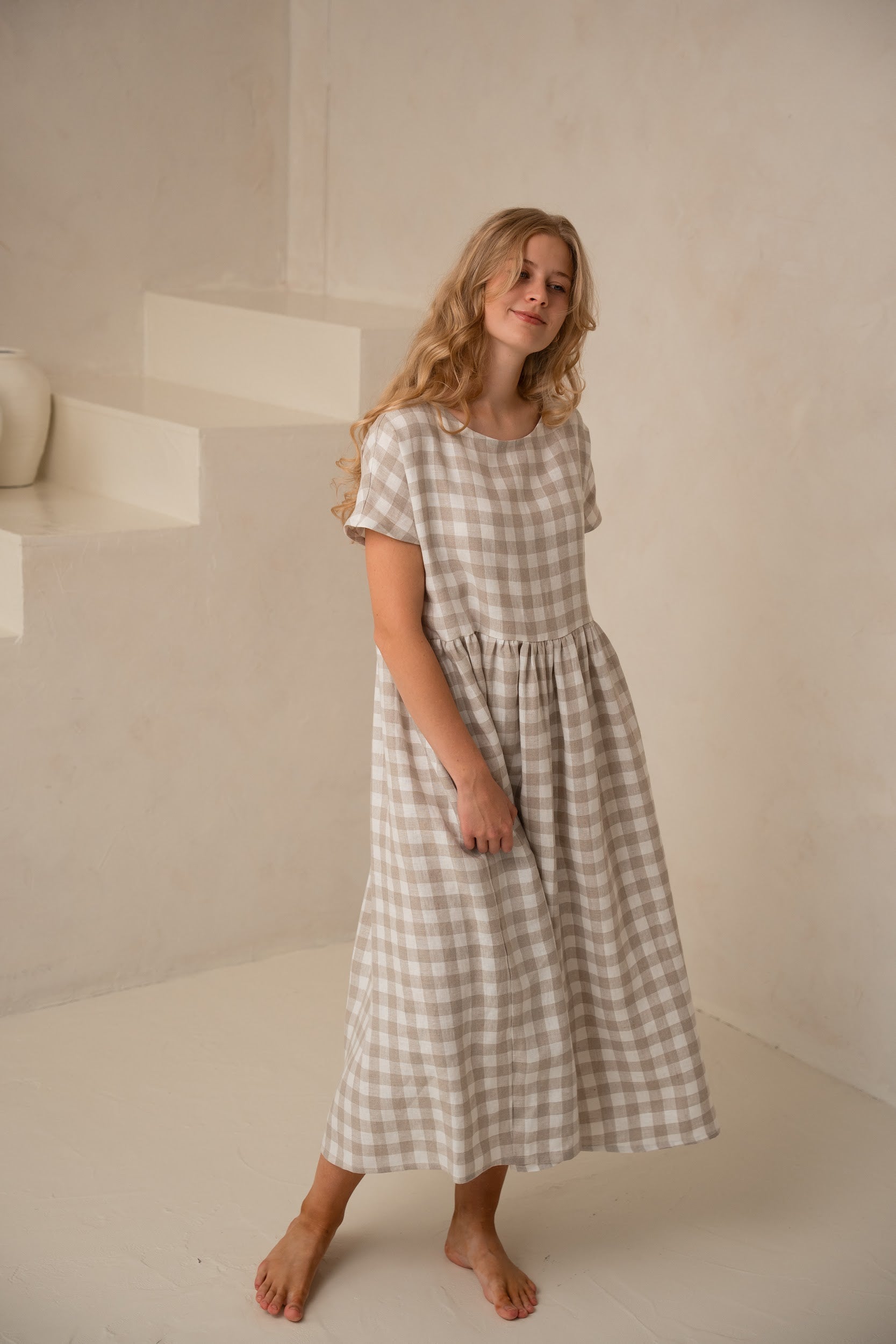 Lina kleita Reina ar kabtām - Oversized linen dress Reina with pockets